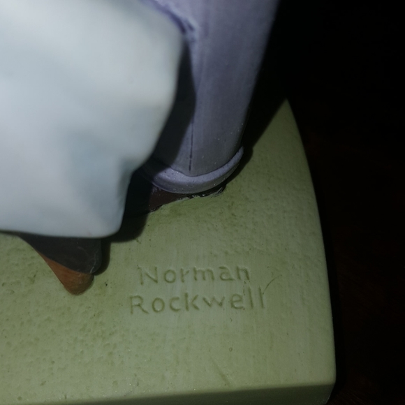 Norman Rockwell  authentic figurine statue collect - Picture 2 of 6